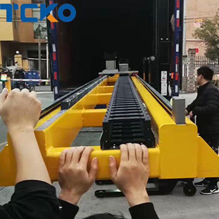 半封閉機器人地軌